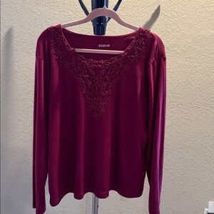Bedford Fair long sleeve Burgundy Lace Detail Top.  Size XL